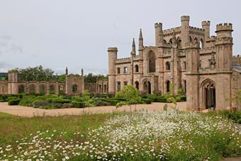 Lowther Castle.jpg